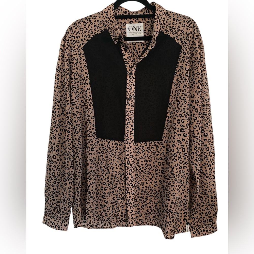 ONE Teaspoon Leopard Print Oversized Blouse Size Small